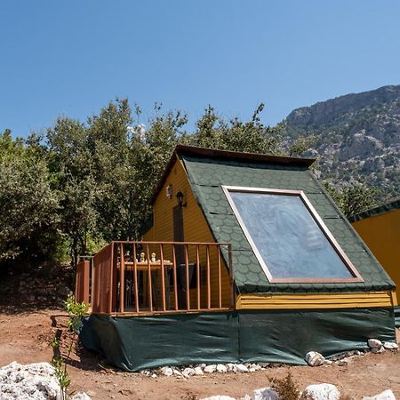 Отель Goat Bungalow And Camping Фаралия Экстерьер фото